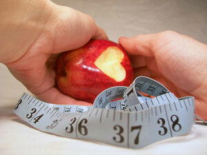 foods that lower blood pressure apple